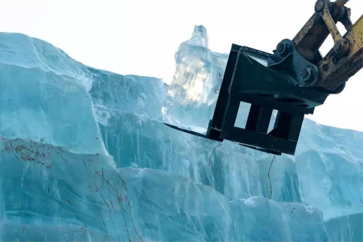 Dünyanın En Büyük Buz ve Kar Tema Parkı İçin Hazırlıklar Başladı