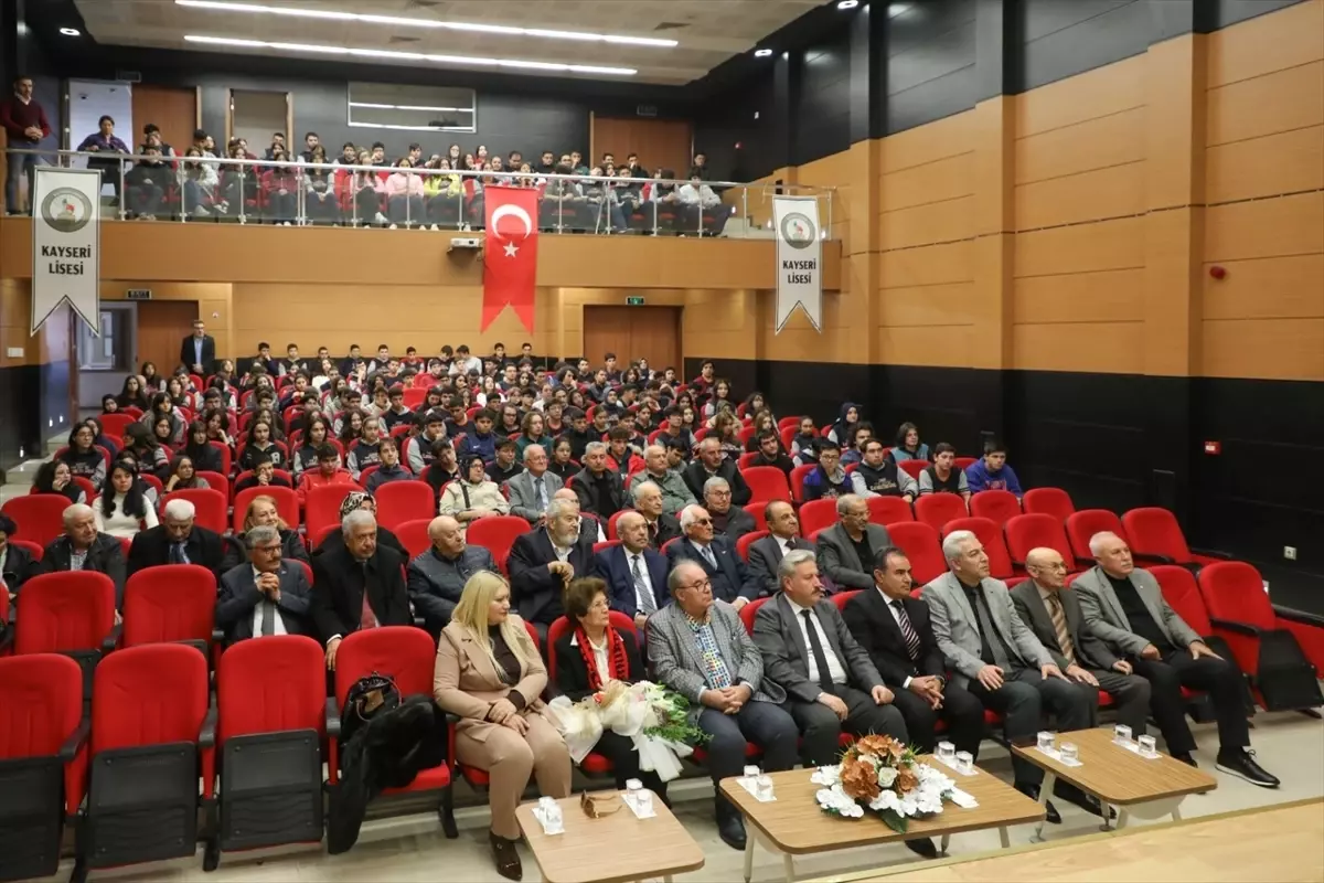 Melikgazi Belediye Başkanı Palancıoğlu Kariyer Günleri'nde Öğrencilerle Buluştu