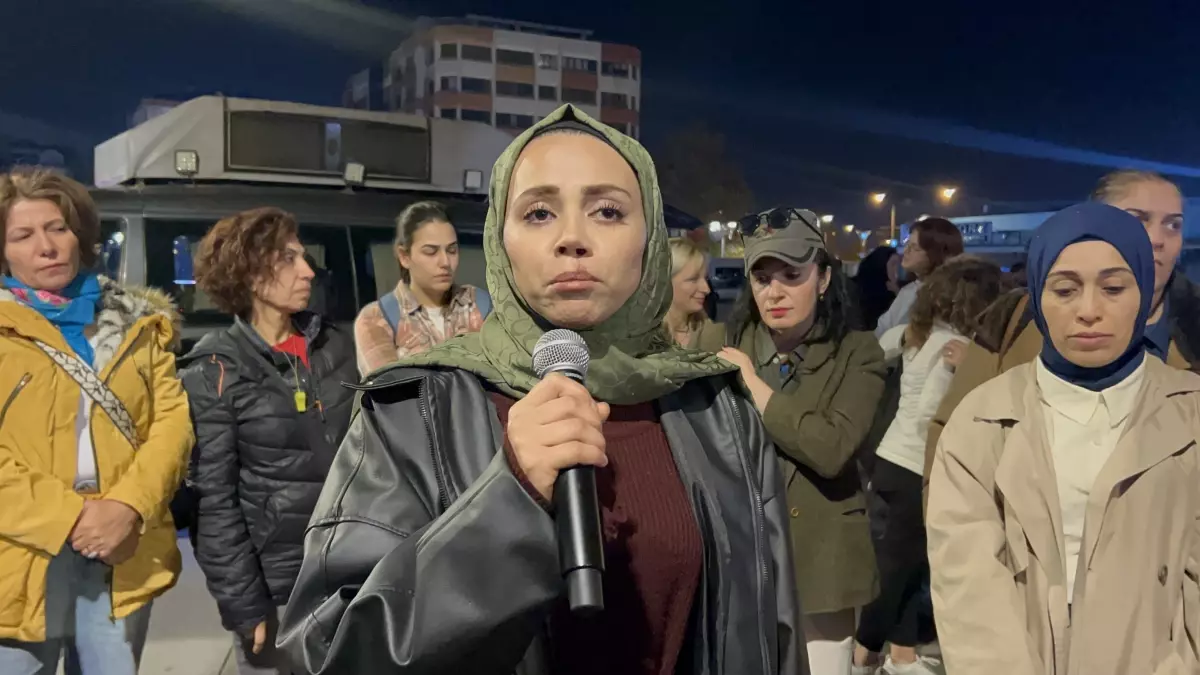 Ajda'nın Kardeşi Kadın Platformu Yürüyüşüne Katıldı