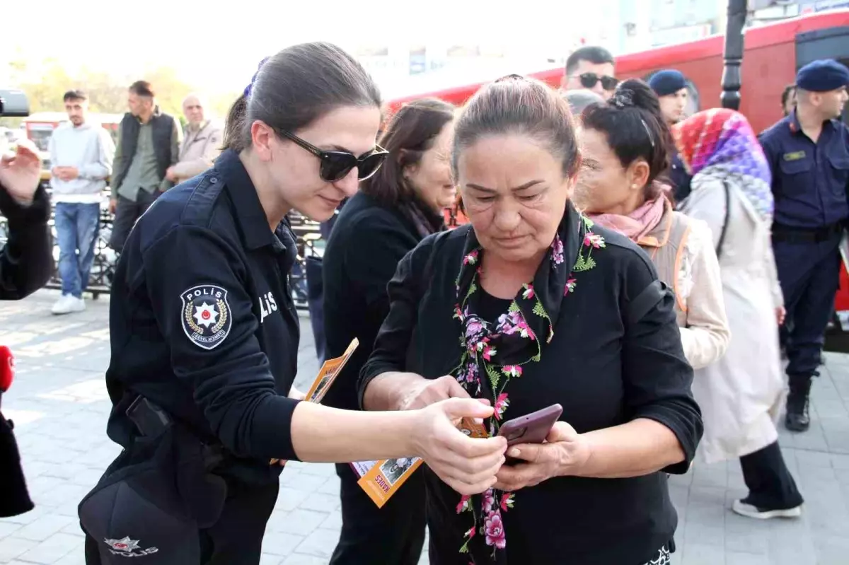 Kadına Yönelik Şiddete Karşı Farkındalık Etkinliği Düzenlendi