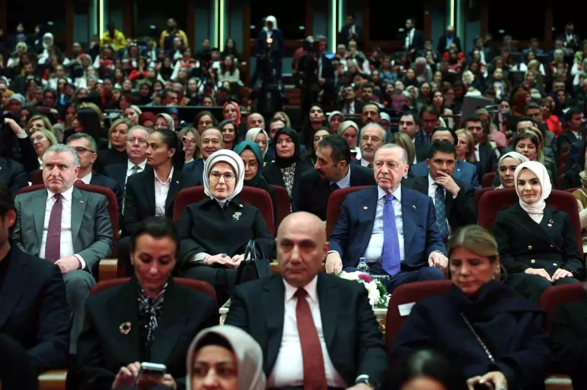 Cumhurbaşkanı Erdoğan: 'Kadına el kaldıranın eli de, vicdanı da kararmıştır'