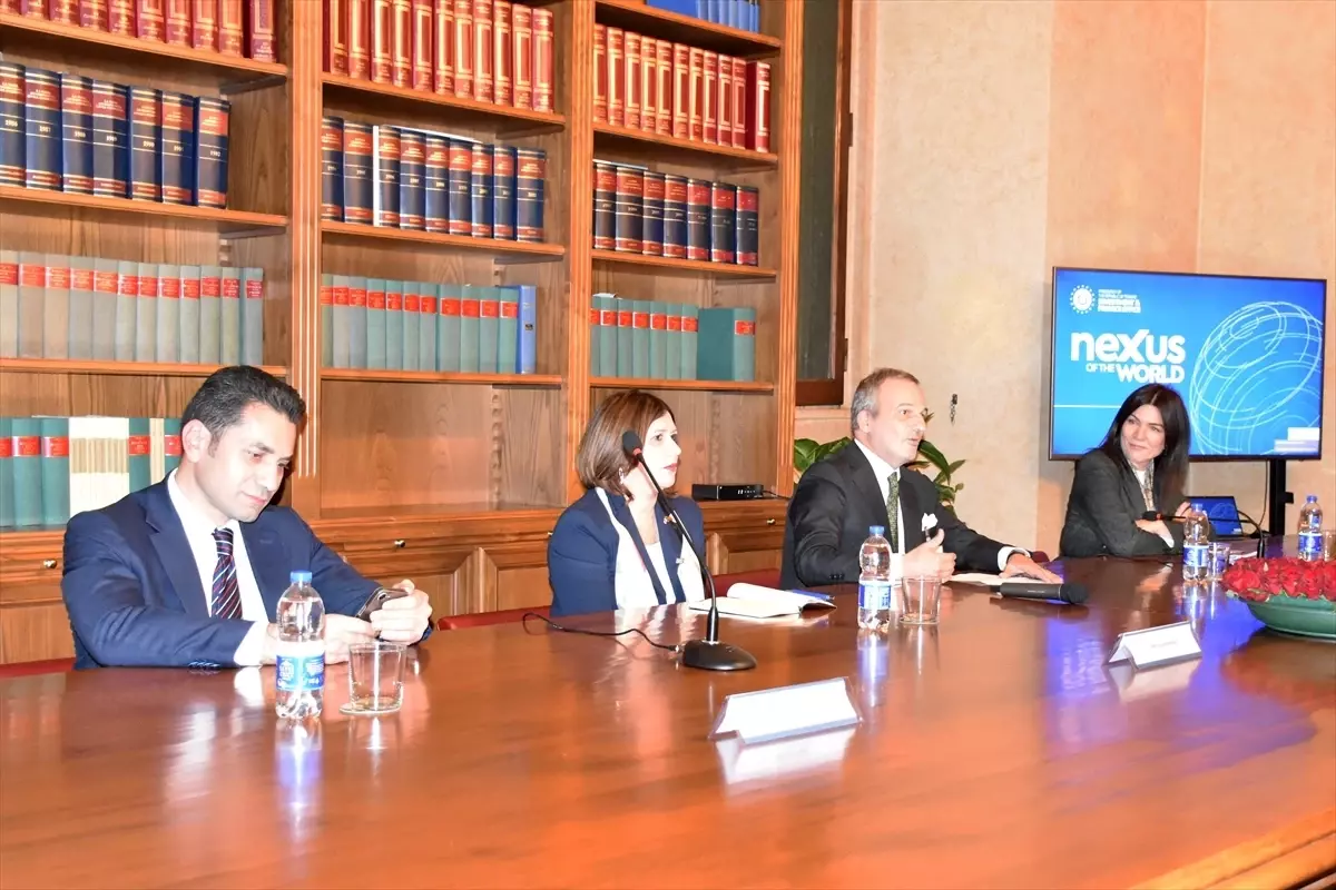 Cumhurbaşkanlığı Yatırım ve Finans Ofisi Başkan Yardımcısı Polat ülkenin yatırım fırsatlarını Roma'da anlattı