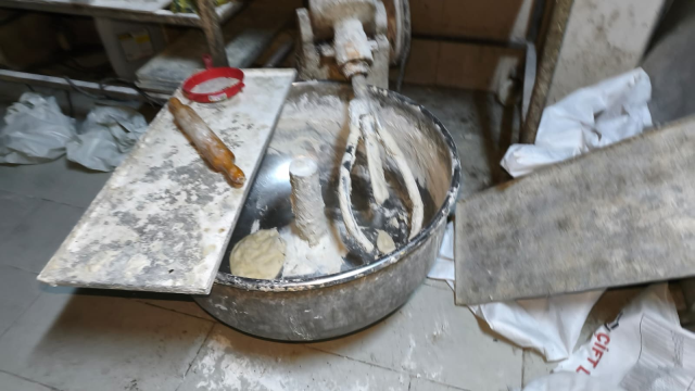 The business producing pide in violation of health standards in Devrek was sealed