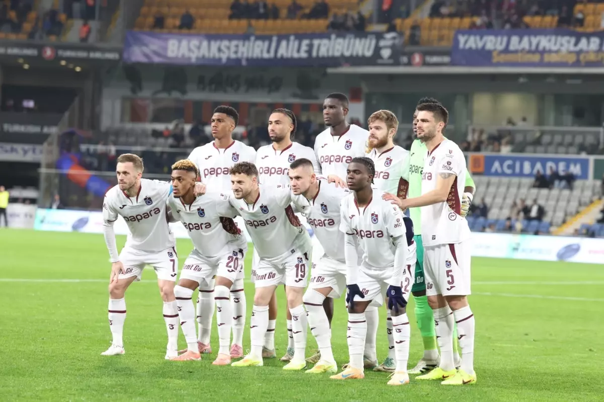 Trabzonspor, Başakşehir'i 4-3 Yenerek Zirve Takibini Sürdürüyor