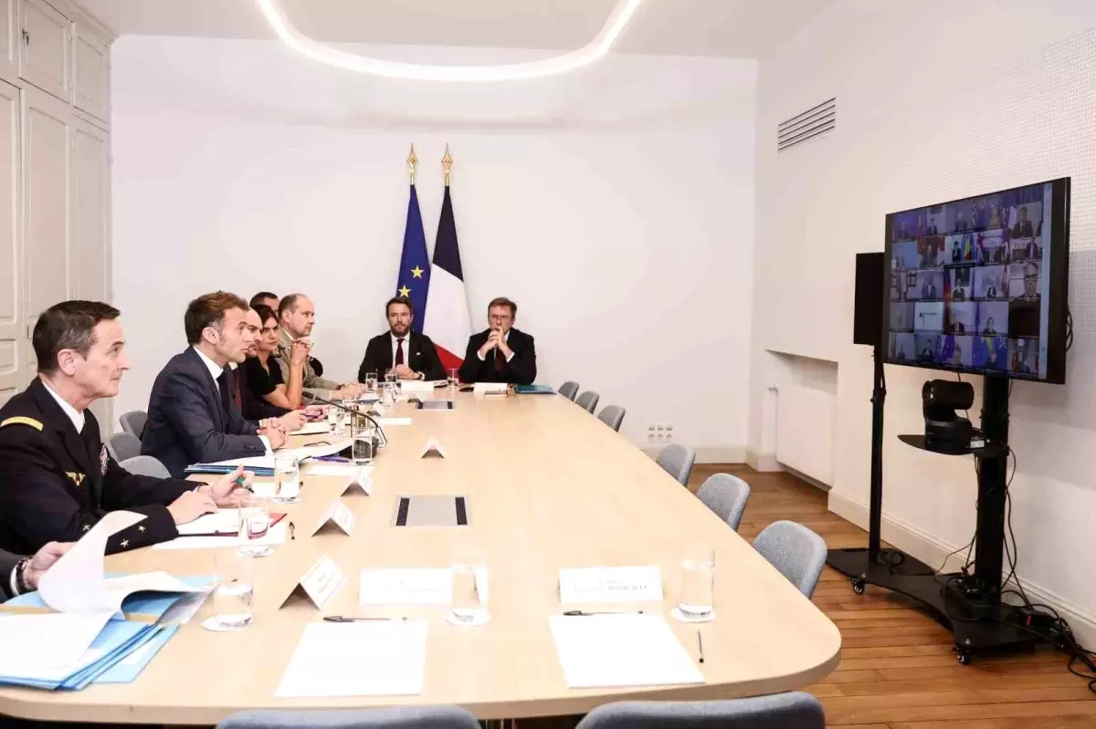 Starmer ve Macron'dan Ukrayna'ya Barış Planı Müjdesi