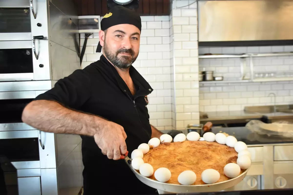 İzmir'de Dev Boyoz Fırtınası: 2 Kiloluk Lezzet 600 Lira