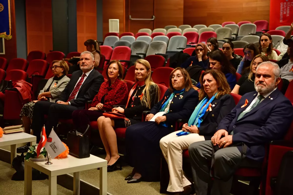 'Kadına dijital şiddetin en önemli sebeplerinden biri toplumsal baskı'