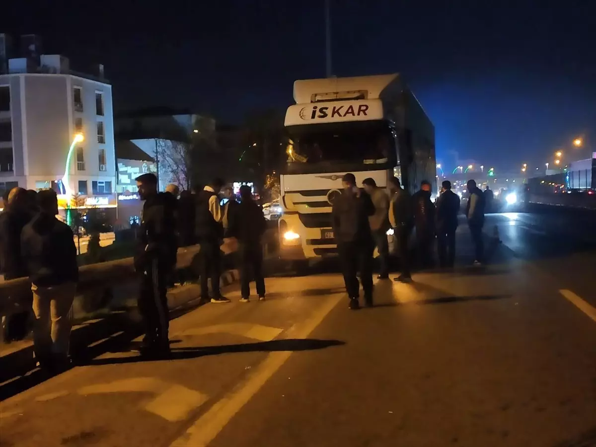 Kocaeli'de Motosiklet Kazası: İki Kişi Hayatını Kaybetti