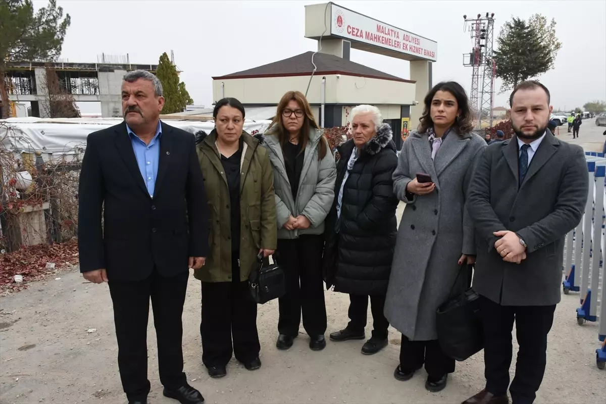 Hamile Eşini Öldürdüğü İddiasıyla Yargılanan Alican Kızılay'ın Duruşması Başladı