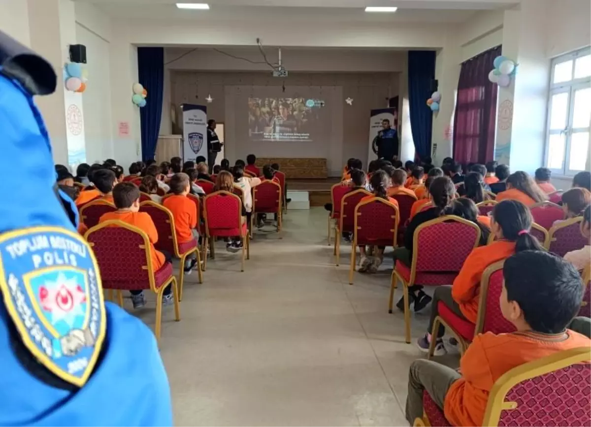 Niğde'de öğrencilere 'güvenlik ve akran zorbalığı' eğitimi