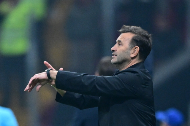 Okan Buruk's reaction to the referee