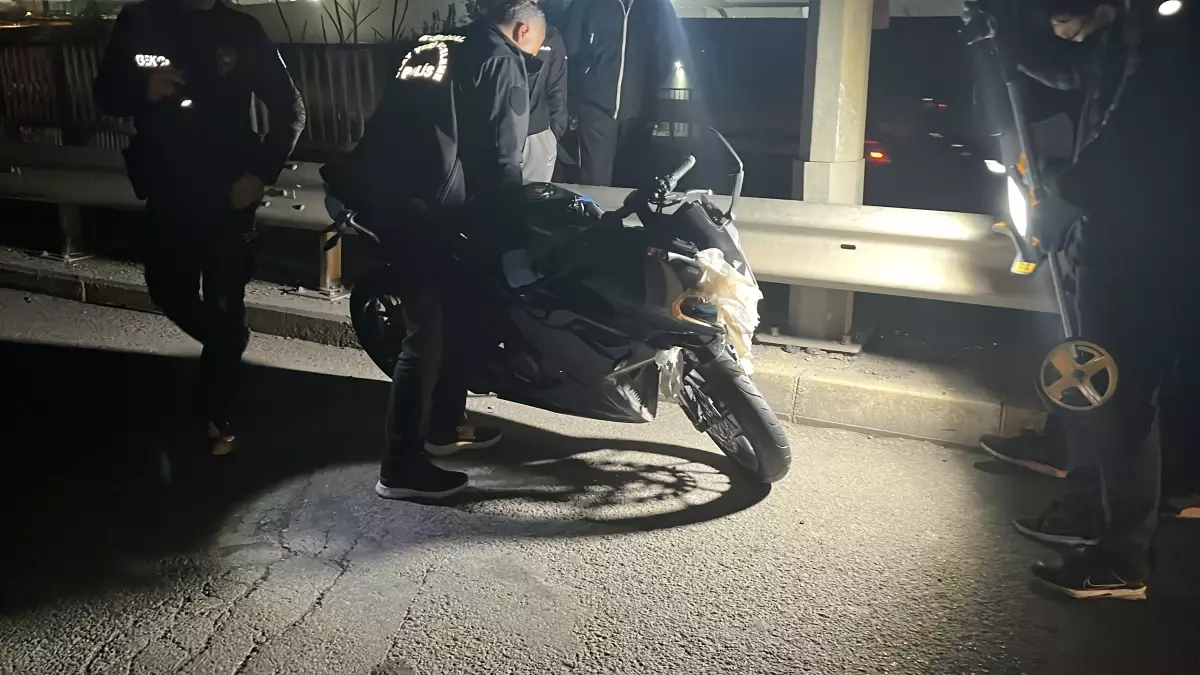 TIR Şoförüne Motosiklet Çarptı: İki Ölü