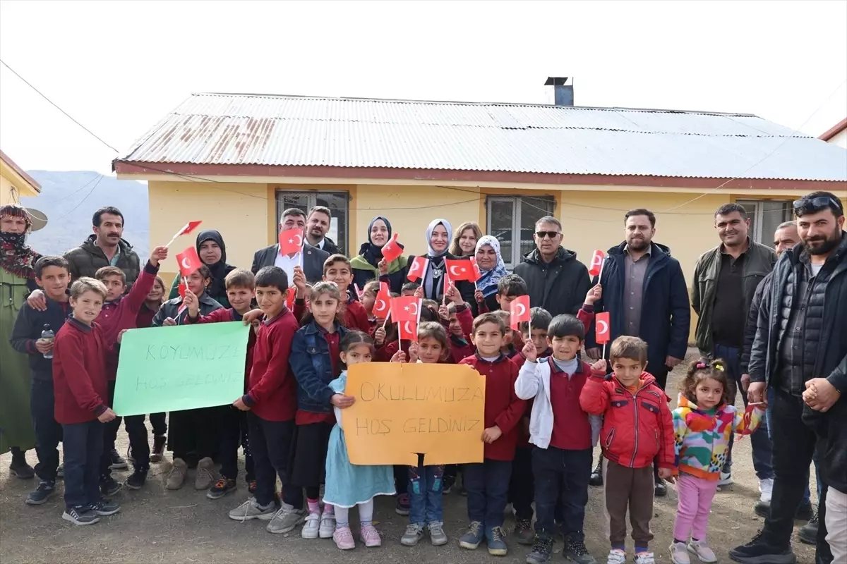 Eğitimine Devam Edemeyen Çocuk Okula Kavuştu