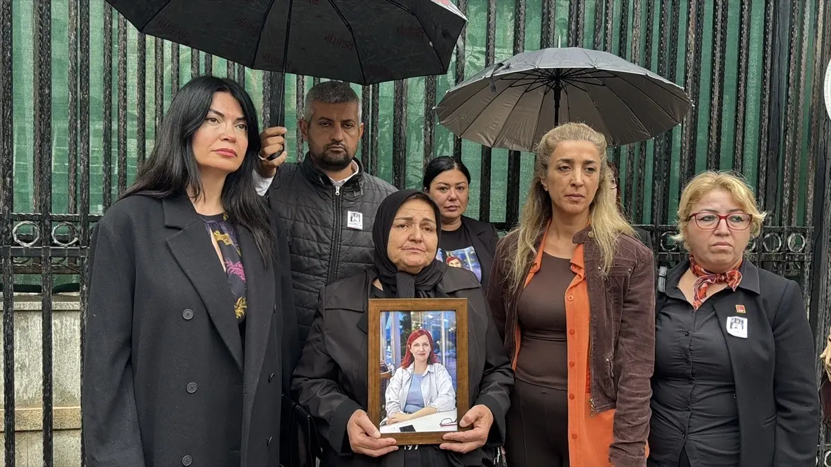 Antalya'da Boşanma Aşamasındaki Eşini Öldüren Sanığın Duruşması Devam Ediyor