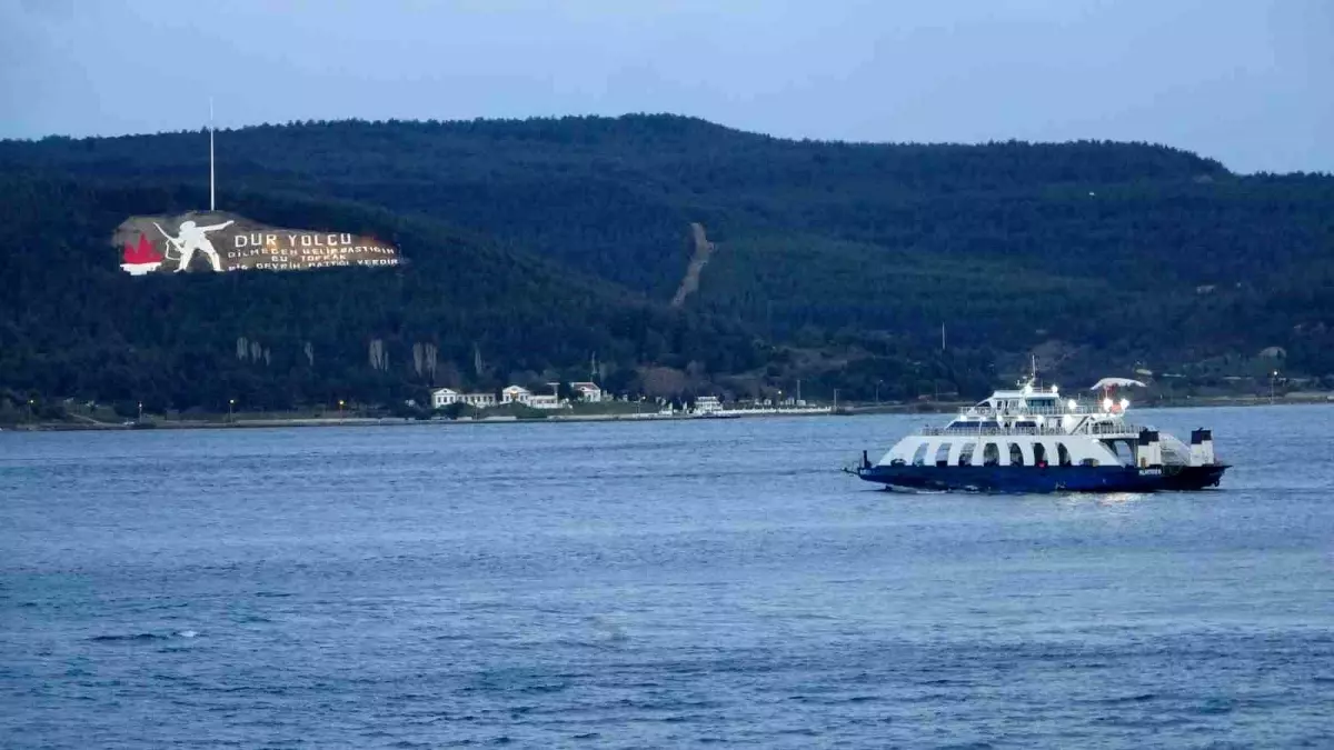 Bozcaada ve Gökçeada Feribot Seferleri Olumsuz Hava Nedeniyle İptal Edildi