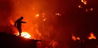Dakka'da büyük yangın: 1500 ev kül oldu