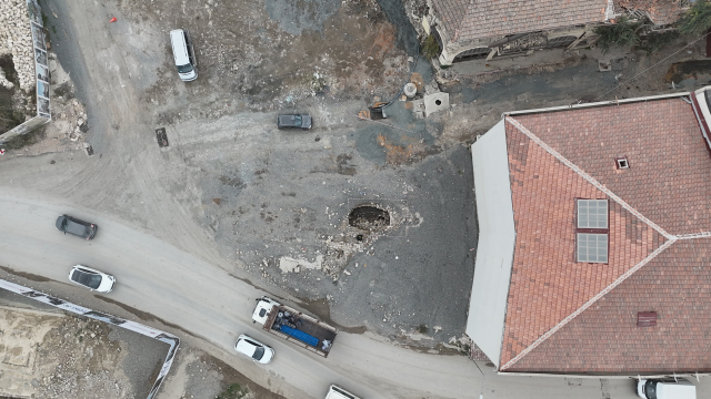 It emerged with the earthquake! They lived on it for years without knowing