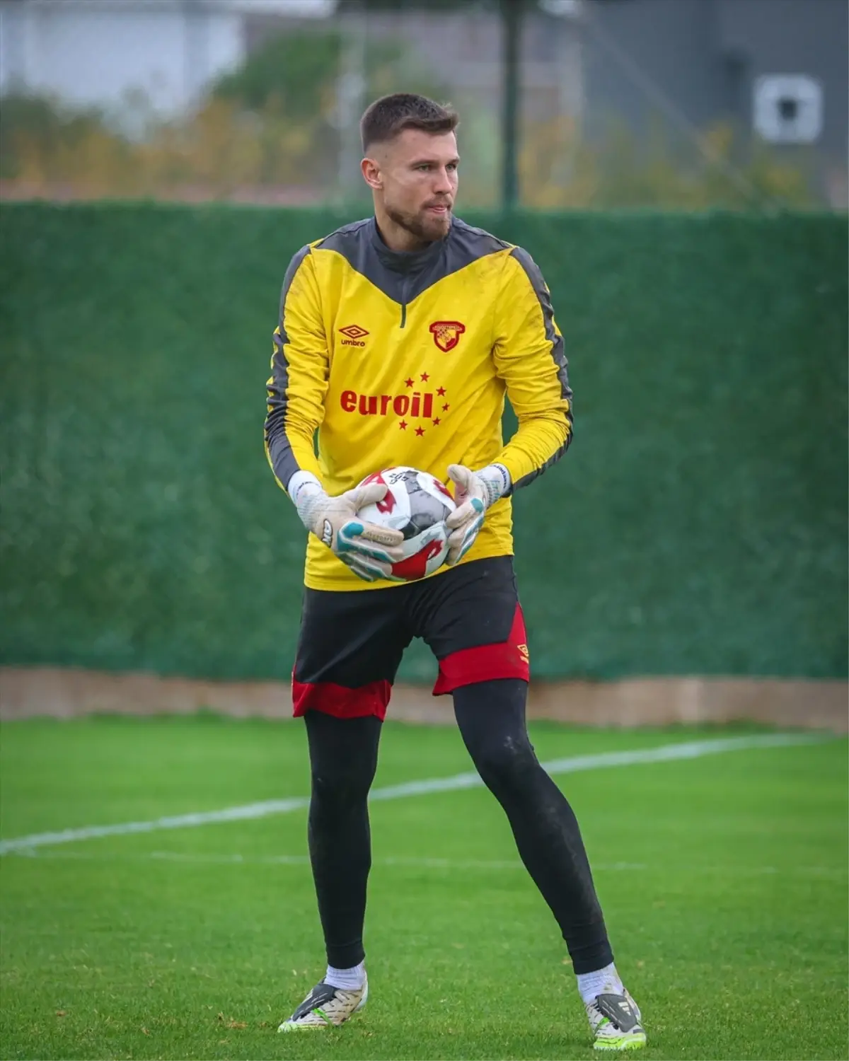 Göztepe, Antalyaspor Maçı Hazırlıklarını Sürdürüyor