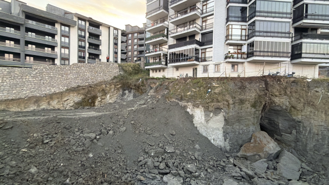 Collapse at the construction site! 70 people evacuated from their homes