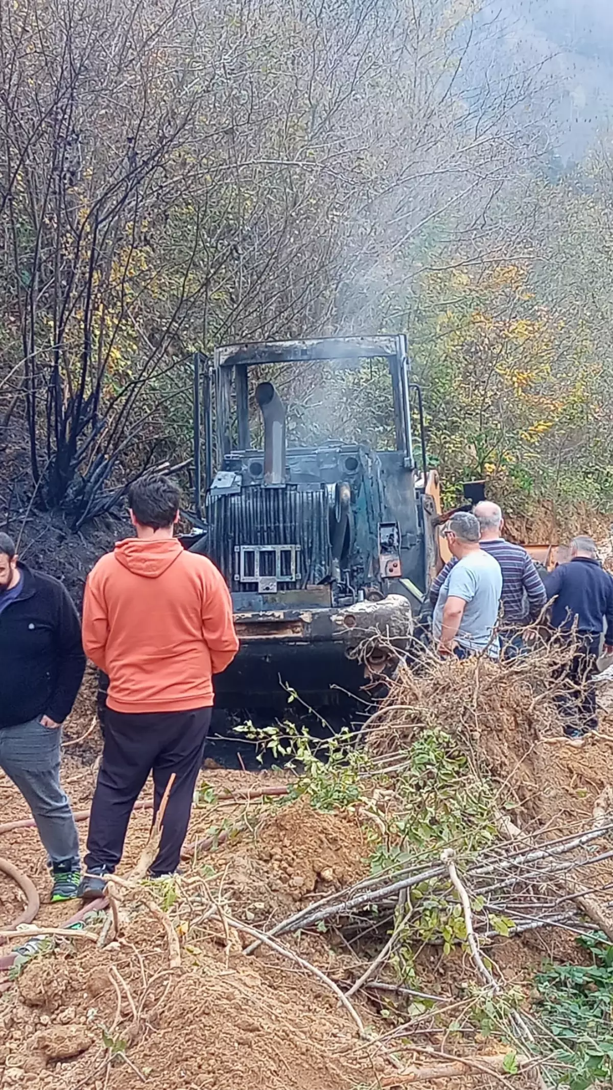 Artvin'de İş Makinesi Yangını