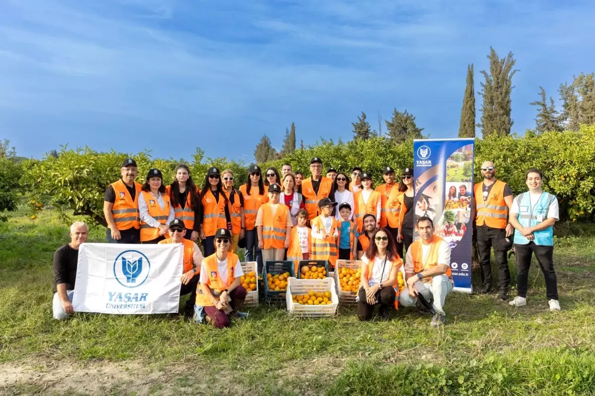 Yaşar Üniversitesi'nden Lösemili Çocuklara Destek Etkinliği