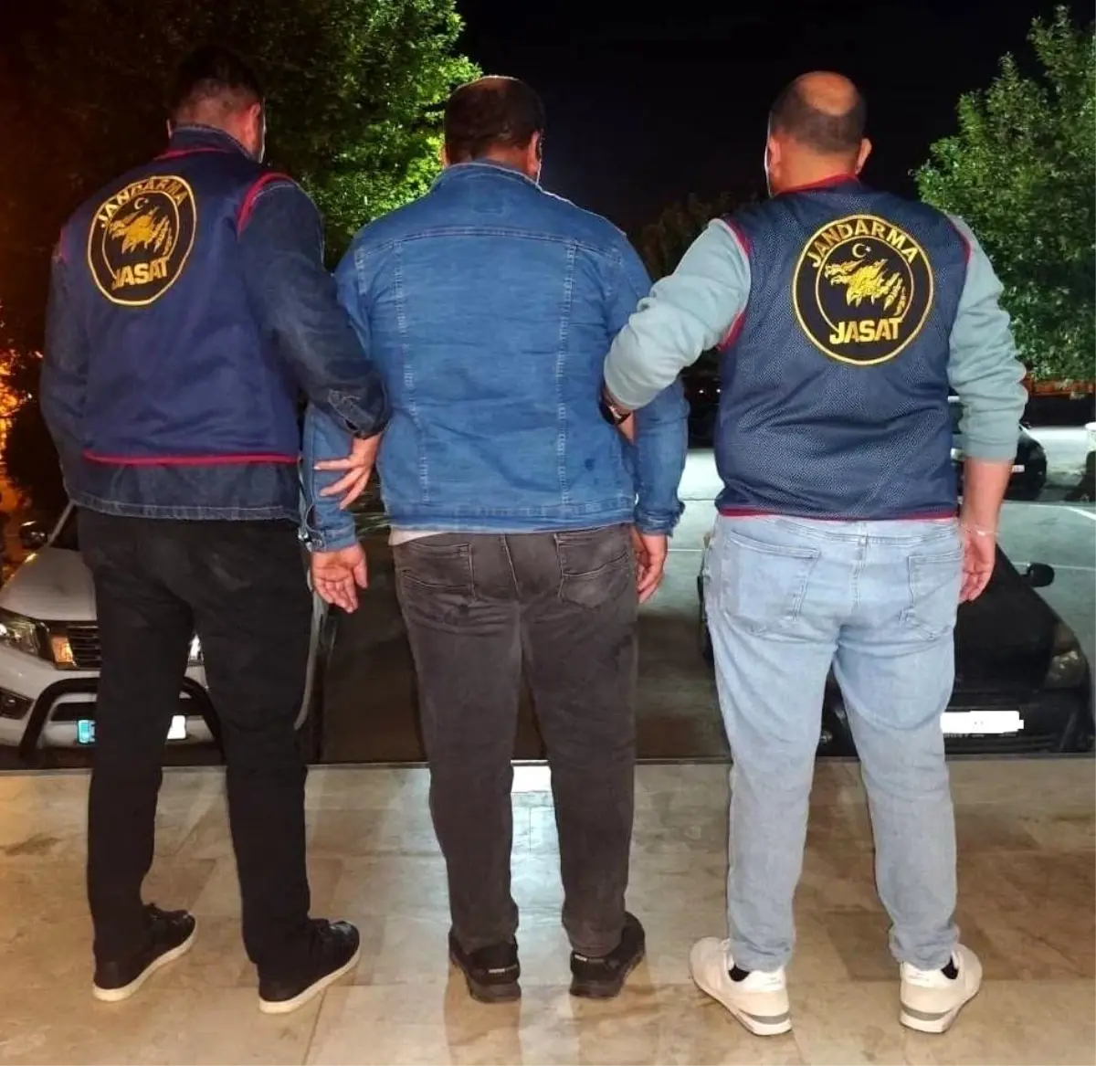 Mersin'de Ehliyet Sınavında Kopya Çekmeye Çalışan Şahıs Gözaltına Alındı