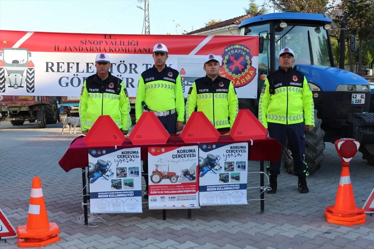 Sinop'ta Çiftçilere Reflektör Dağıtımı ve Bilgilendirme Programı