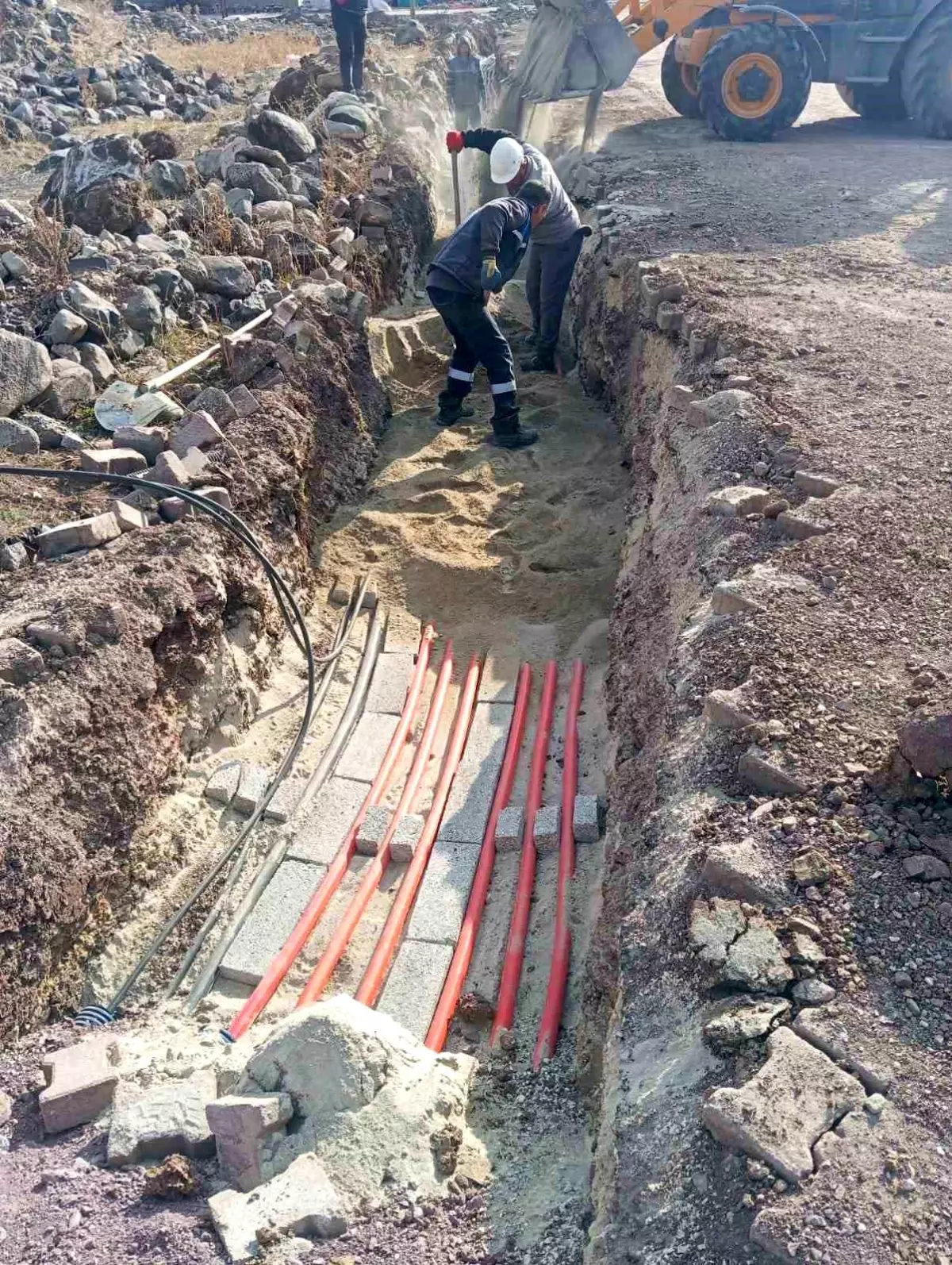 Aras Elektrik'ten Karayazı'ya Yeni Enerji Yatırımları