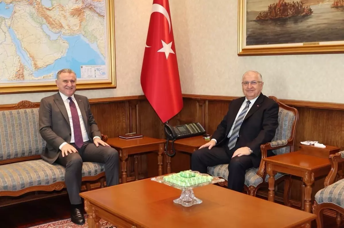 Savunma ve Spor Bakanları Bir Araya Geldi