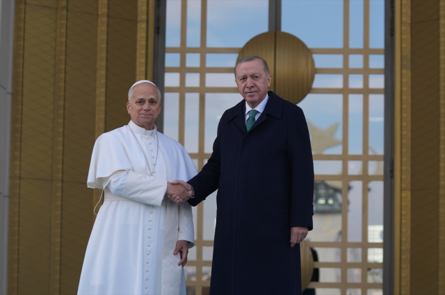 Cumhurbaşkanı Erdoğan, Papa 14. Leo'yu resmi törenle karşıladı 5 cumhurbaskani erdogan papa 14 leo yu resmi 19298545 9785 m