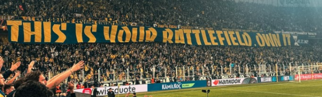 Special banner for the Galatasaray derby at the end of the match from Fenerbahçe