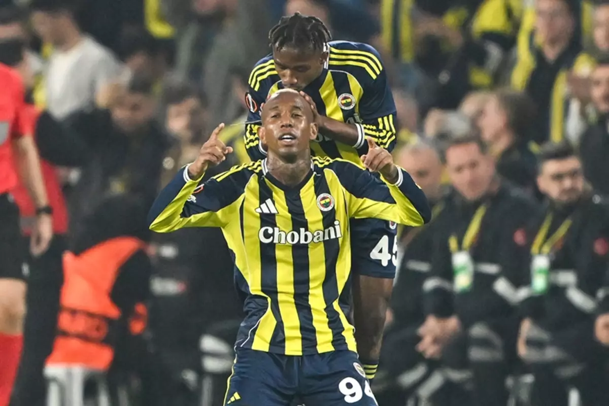 Fenerbahçe, Ferencvaros'u elinden kaçırdı