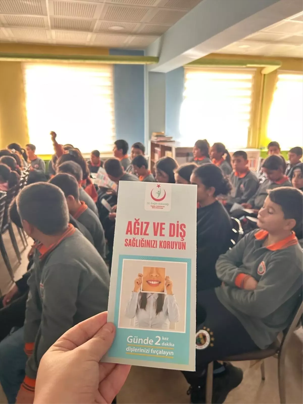 Öğrencilere Ağız ve Diş Sağlığı Eğitimi Verildi