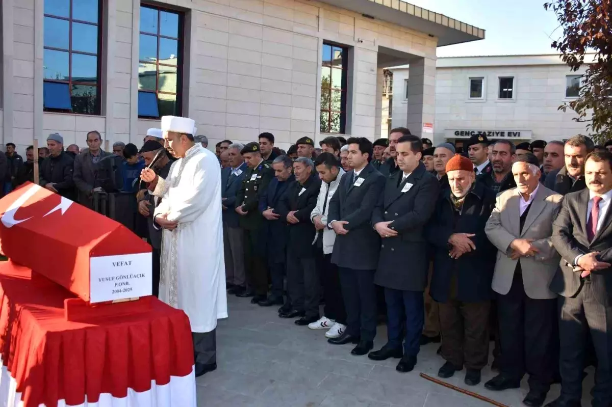 Piyade Er Yusuf Gönlüaçık Bingöl'de Son Yolculuğuna Uğurlandı