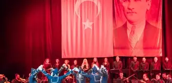 İzmir'de Türk Dünyası Dans ve Müzik Topluluğu'ndan Özel Konser