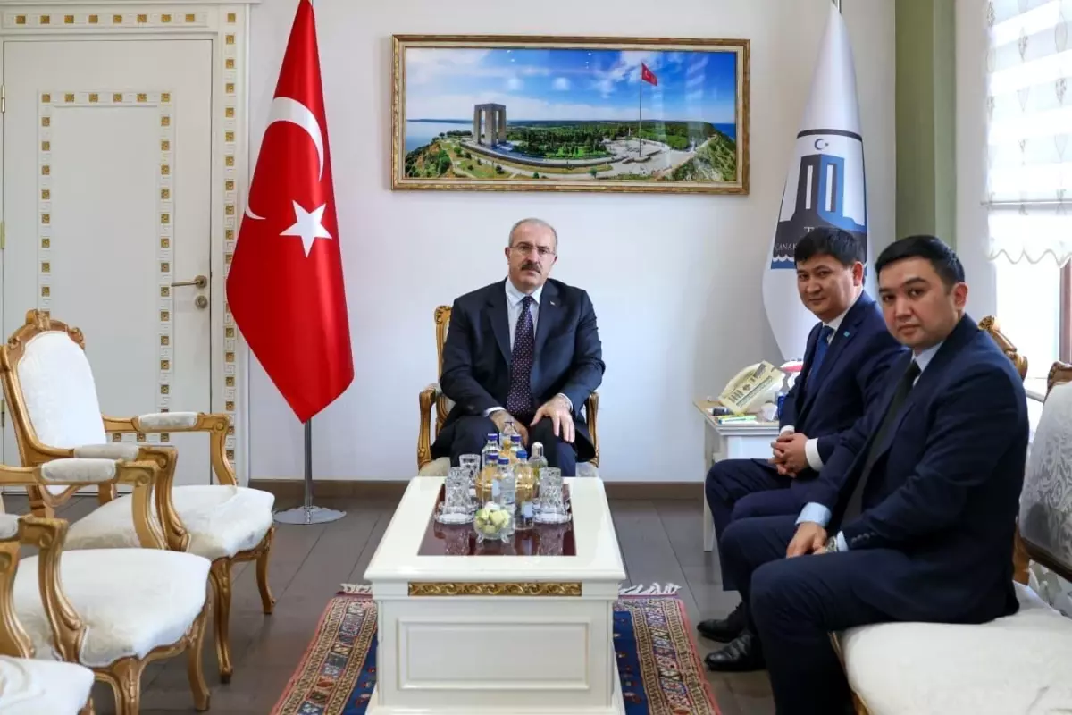 Kazakistan Başkonsolosu, Çanakkale Valisi'ni Ziyaret Etti