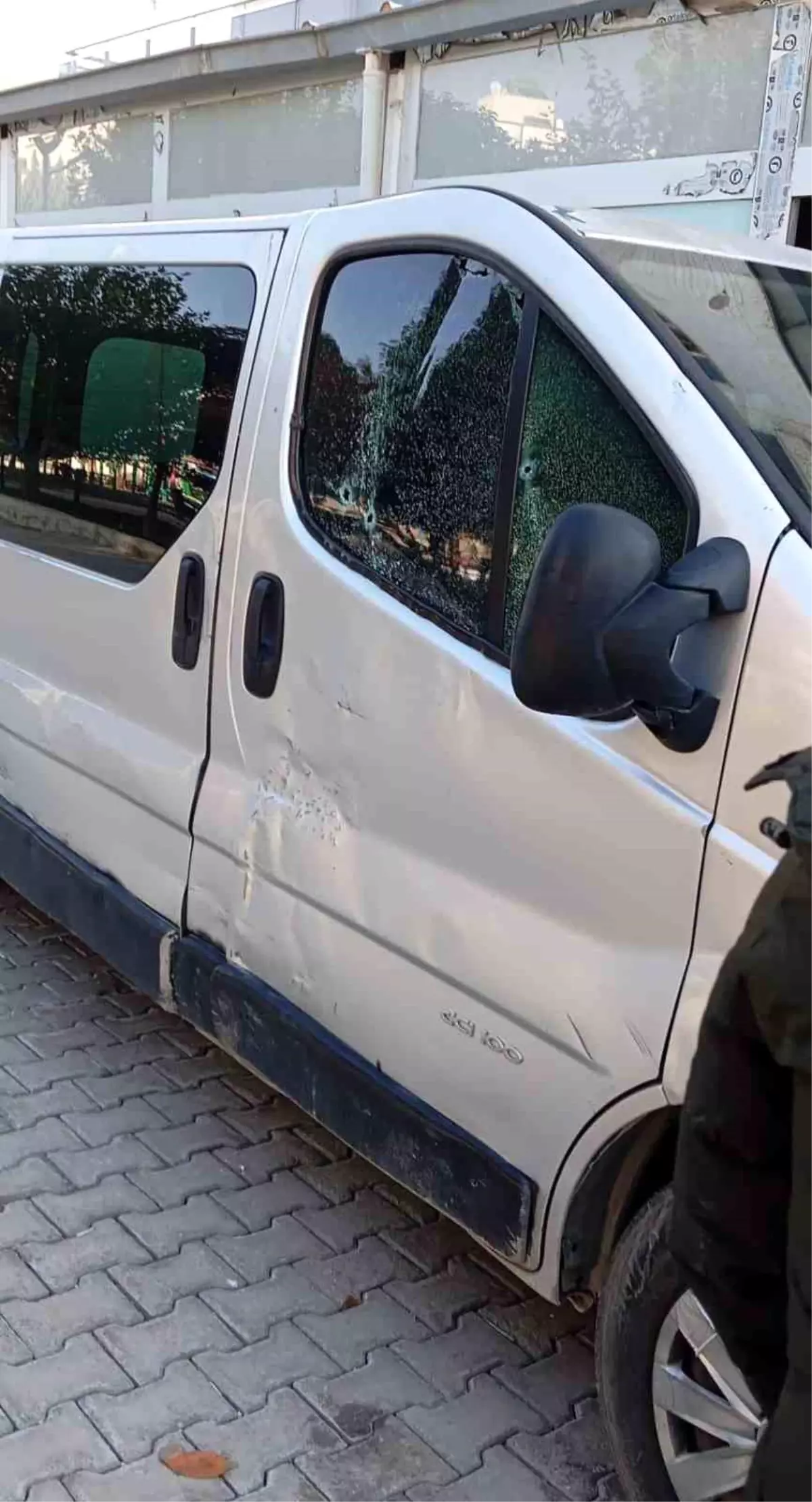 Mardin'de Park Halindeki Araca Silahlı Saldırı