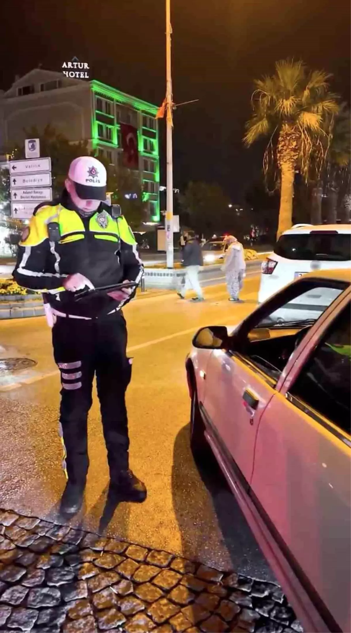 Çanakkale'de Yüksek Sesle Müzik ve Abartı Egzoza Ceza Yağdı