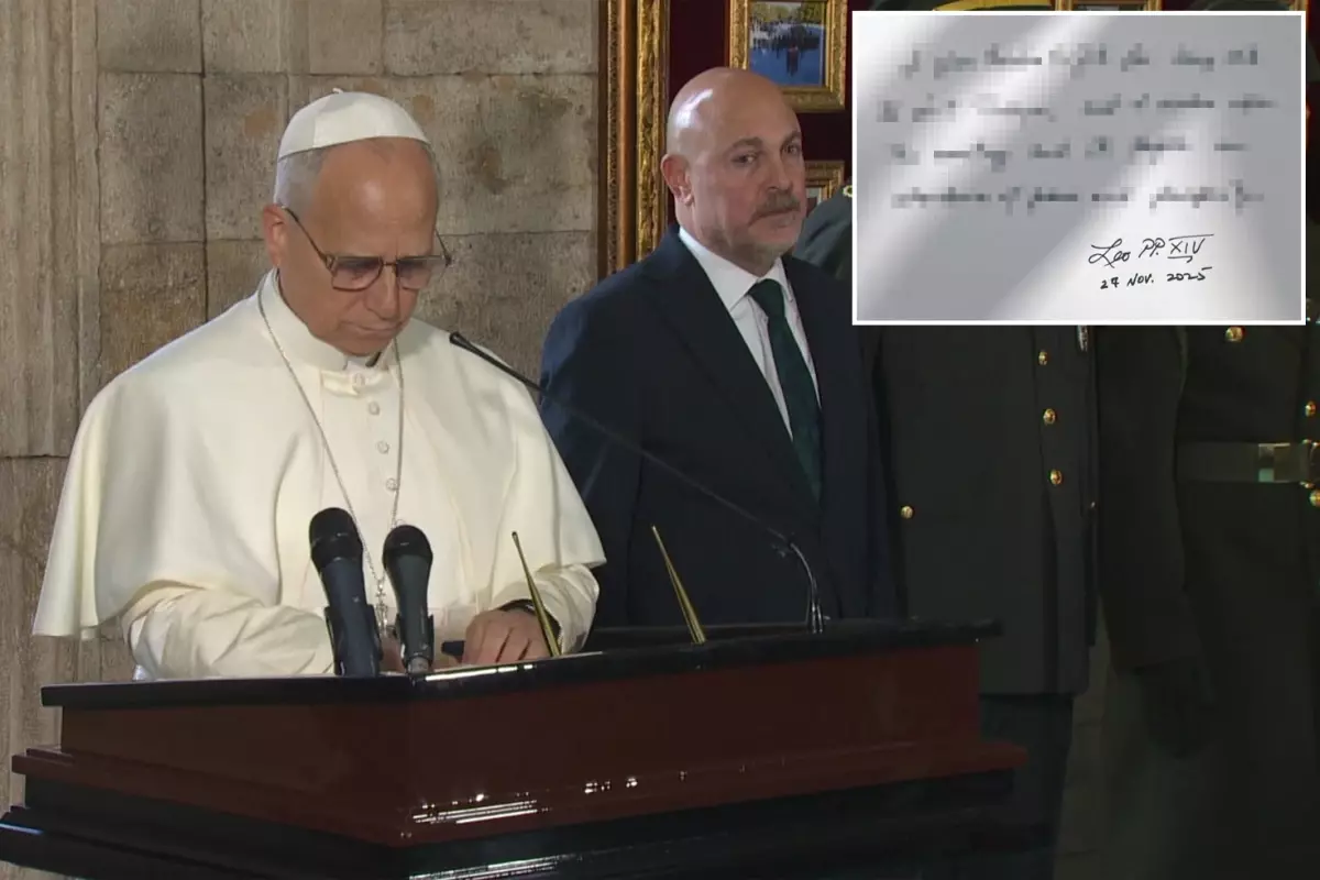 Papa 14. Leo, Anıtkabir'i ziyaret etti! İşte Özel Defter'e yazdığı not