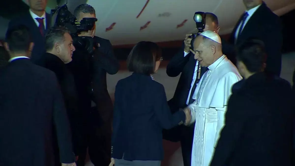 Papa 14'üncü Leo Türkiye Ziyaretinin İlk Ayağını Tamamladı