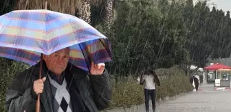 Pazar günü bir şehir hariç tüm yurtta yağış bekleniyor