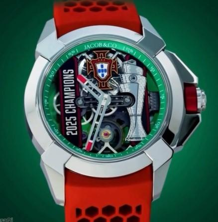 A gesture to be applauded by Ronaldo