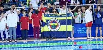 Vedia Nil Apak Anısına Yüzme Finali Başladı