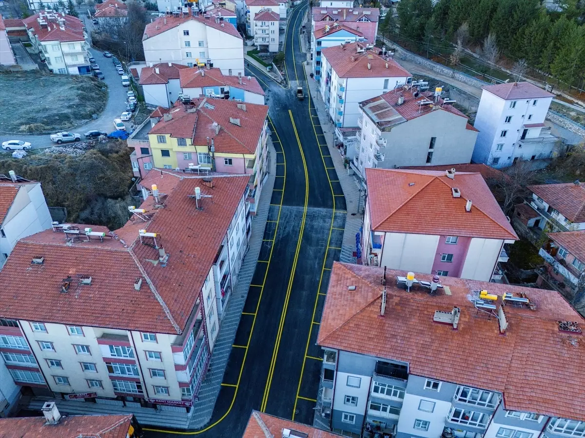 Akdağmadeni'nde 1071 Malazgirt Caddesi Yenilendi
