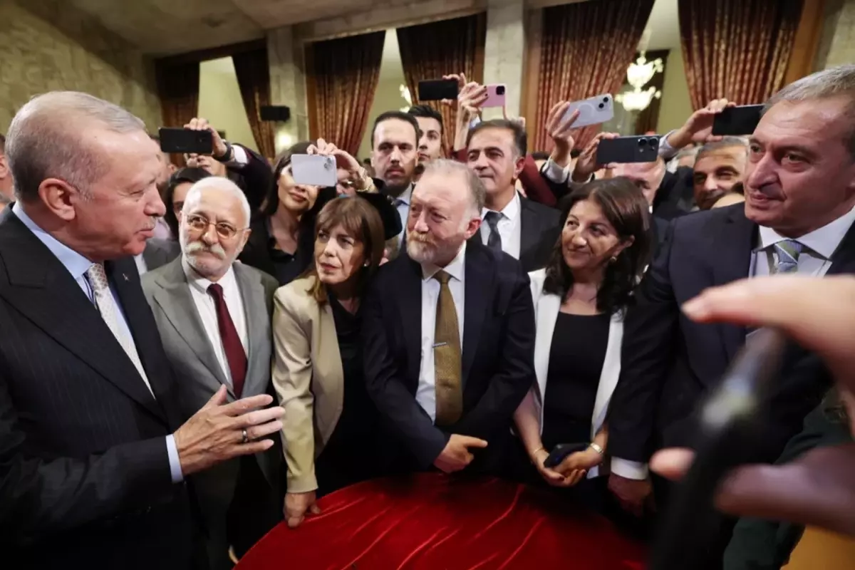 Altan Tan: DEM Parti, Erdoğan'ın aday olabilmesi için oy verecek