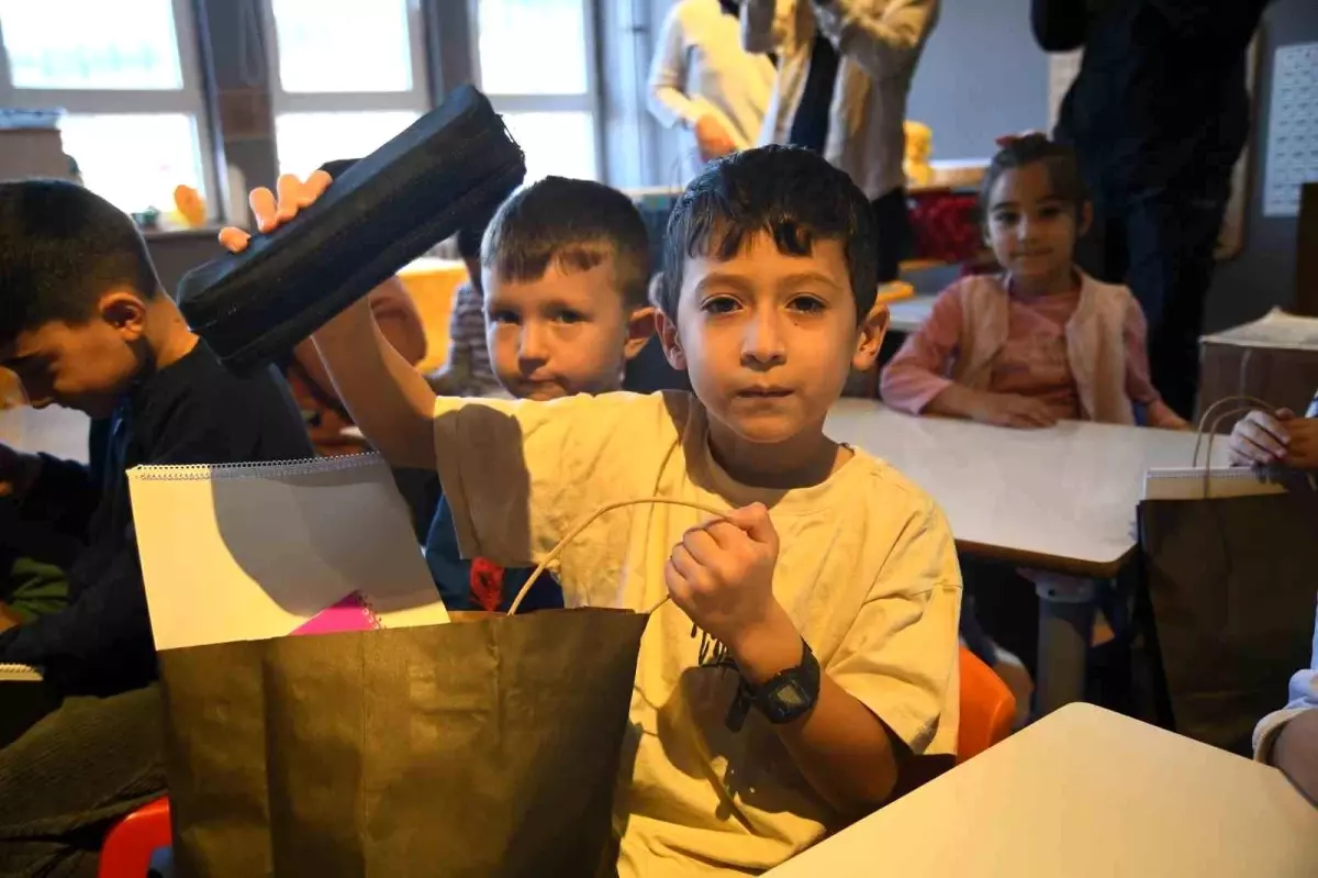 Beşiktaşlılar Derneği, Depremzede Çocuklara Destekte Bulundu