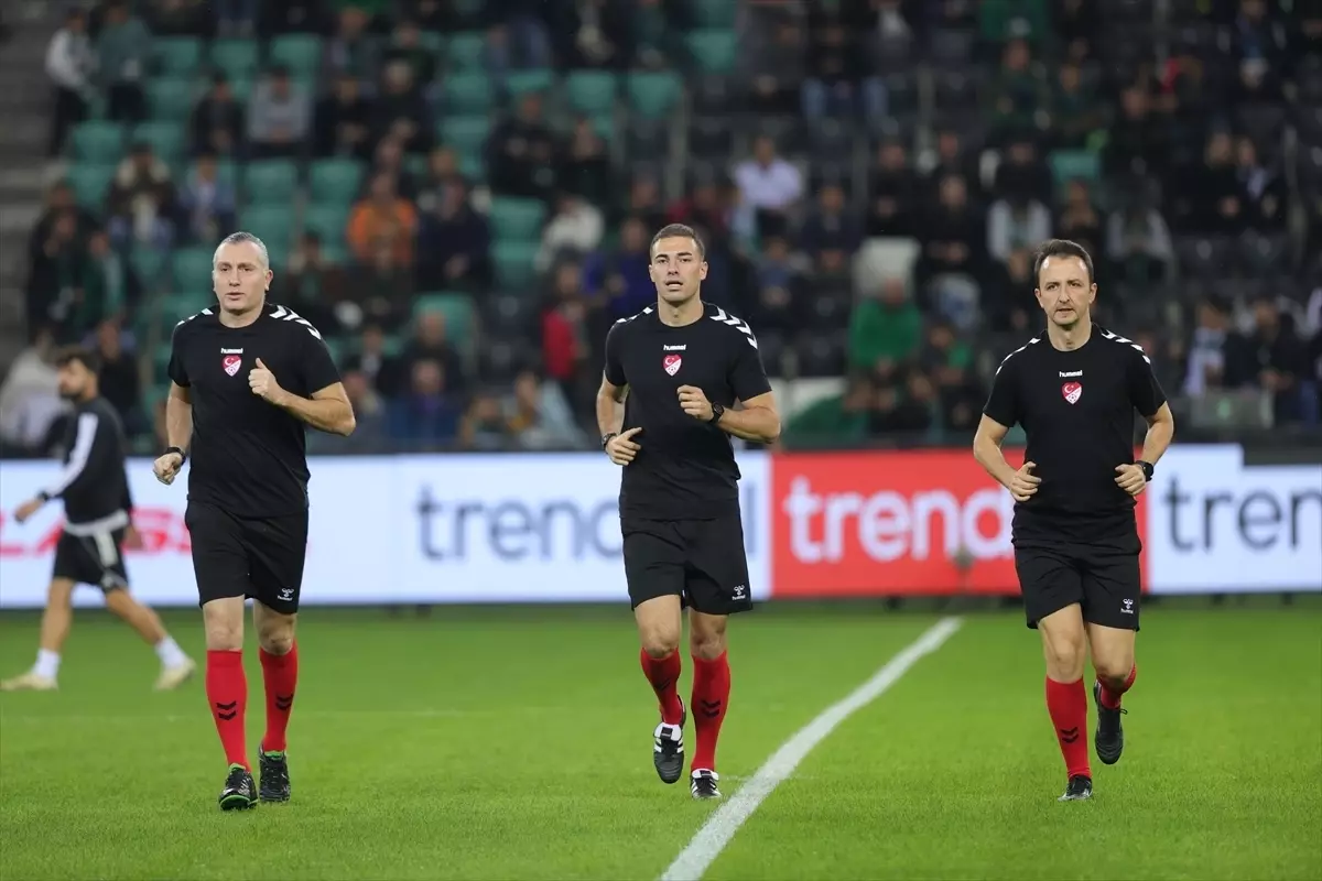Kocaelispor, Gençlerbirliği'ni 1-0 Önde Tamamladı