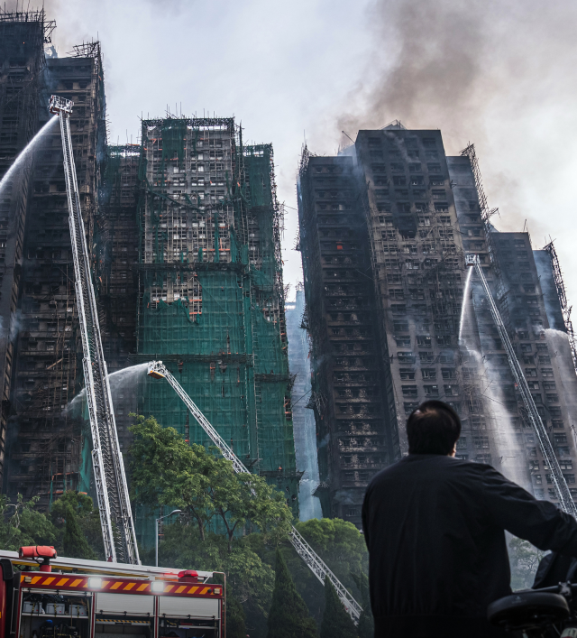 The death toll in the fire disaster in Hong Kong has risen to 128