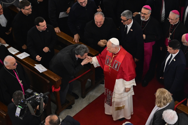 papa 14 leo istanbul da ilk duragi bakin neresi 19300822 2596 m