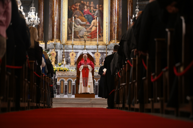 papa 14 leo istanbul da ilk duragi bakin neresi 19300822 3112 m